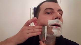 Straight Razor vs Safety Razor [upl. by Sparhawk738]