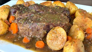 HOW TO MAKE POT ROAST IN THE INSTANT POT [upl. by Wilmette]