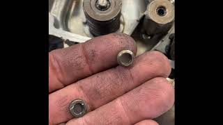 How to replace a Briggs and Stratton piston [upl. by Pronty]