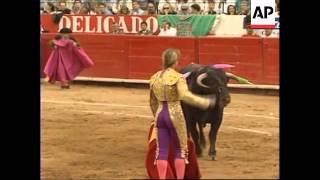 MEXICO SUCCESS OF SPANISH FEMALE BULLFIGHTER LAUNCHES DEBATE [upl. by Malka]