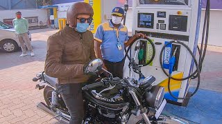 Honda Highness CB 350 quotKitna Deti Haiquot MileageFuel Economy Tested [upl. by Lalitta]