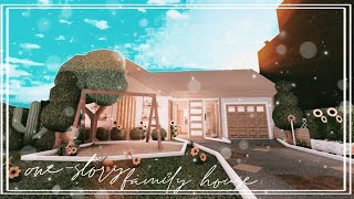 ROBLOX BLOXBURG Onestory Family House l speed build [upl. by Akinoj685]