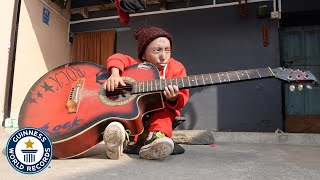 Life As The Shortest Man In The World  Guinness World Records [upl. by Rosalinde]