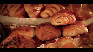 Fabrication de viennoiseries artisanales [upl. by Nerrag]