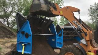 Topsoil Screener SLG 78VF5 Screening Soil and Rocks [upl. by Hamitaf]