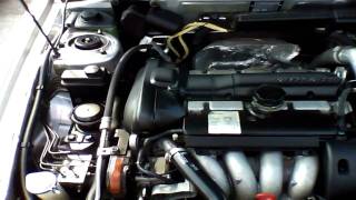 2004 Volvo S40 19T Start Up Quick Tour amp Rev  144K [upl. by Nnalyrehs]